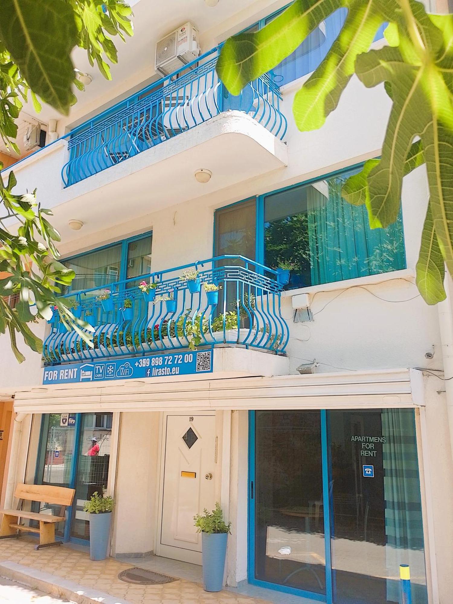 Lira Sto Apartments Поморие Экстерьер фото