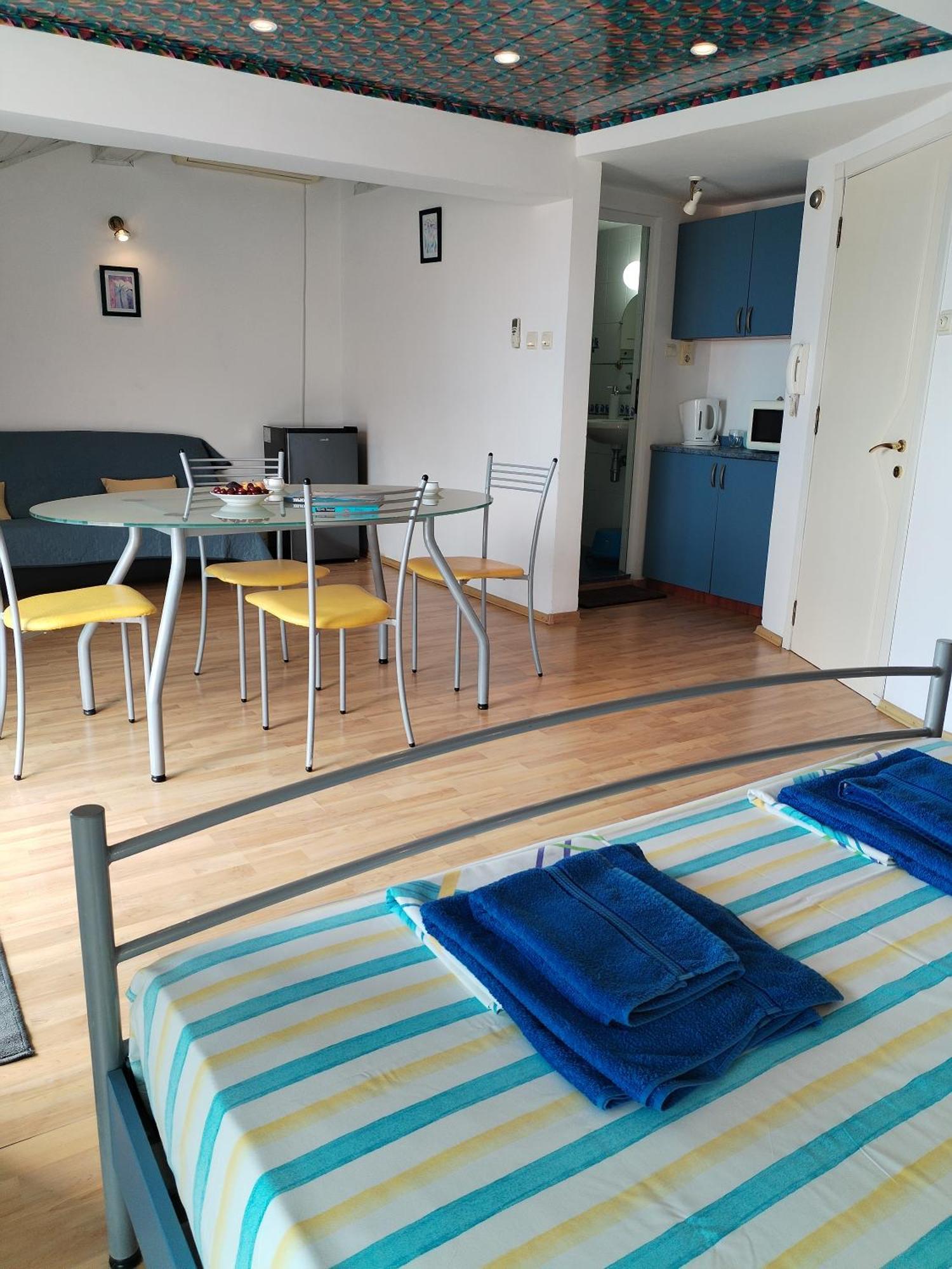Lira Sto Apartments Поморие Экстерьер фото