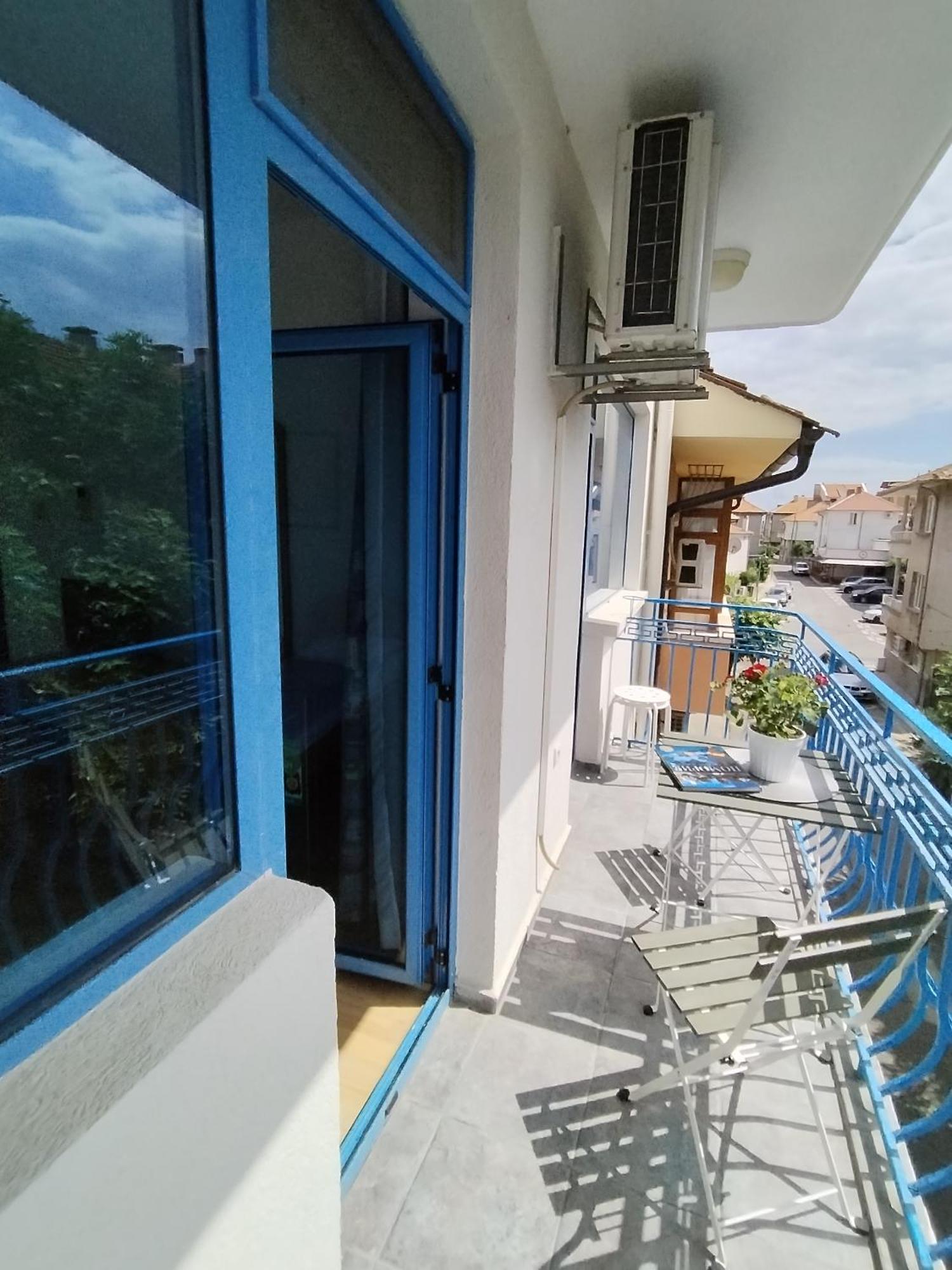 Lira Sto Apartments Поморие Экстерьер фото