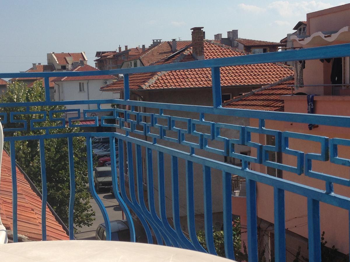 Lira Sto Apartments Поморие Экстерьер фото